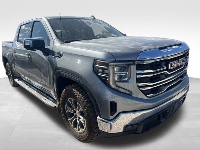 Used 2023 GMC Sierra 1500 SLT w/ SLT Convenience Package AWD/4WD image 2