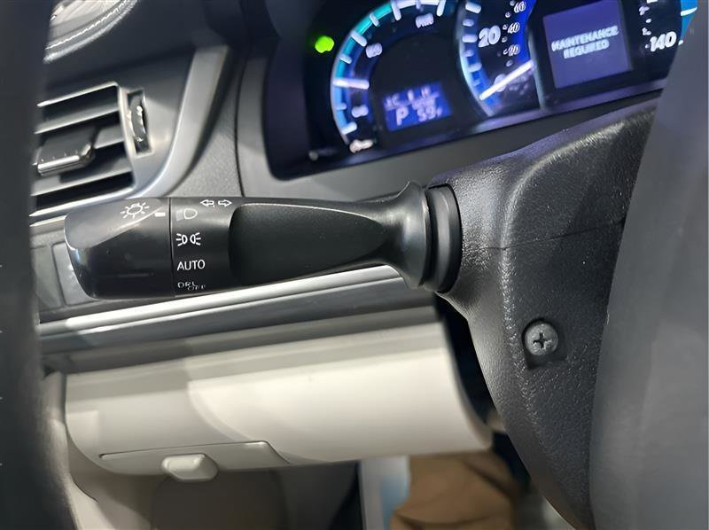 Used 2014 Toyota Camry LE FWD image 16