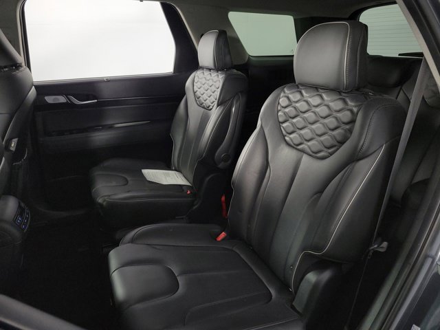 Used 2022 Hyundai Palisade Limited w/ Winter Package FWD image 19