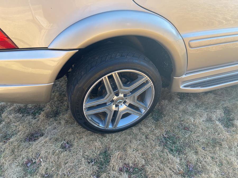 Used 2002 Mercedes-Benz ML 320 4MATIC image 22