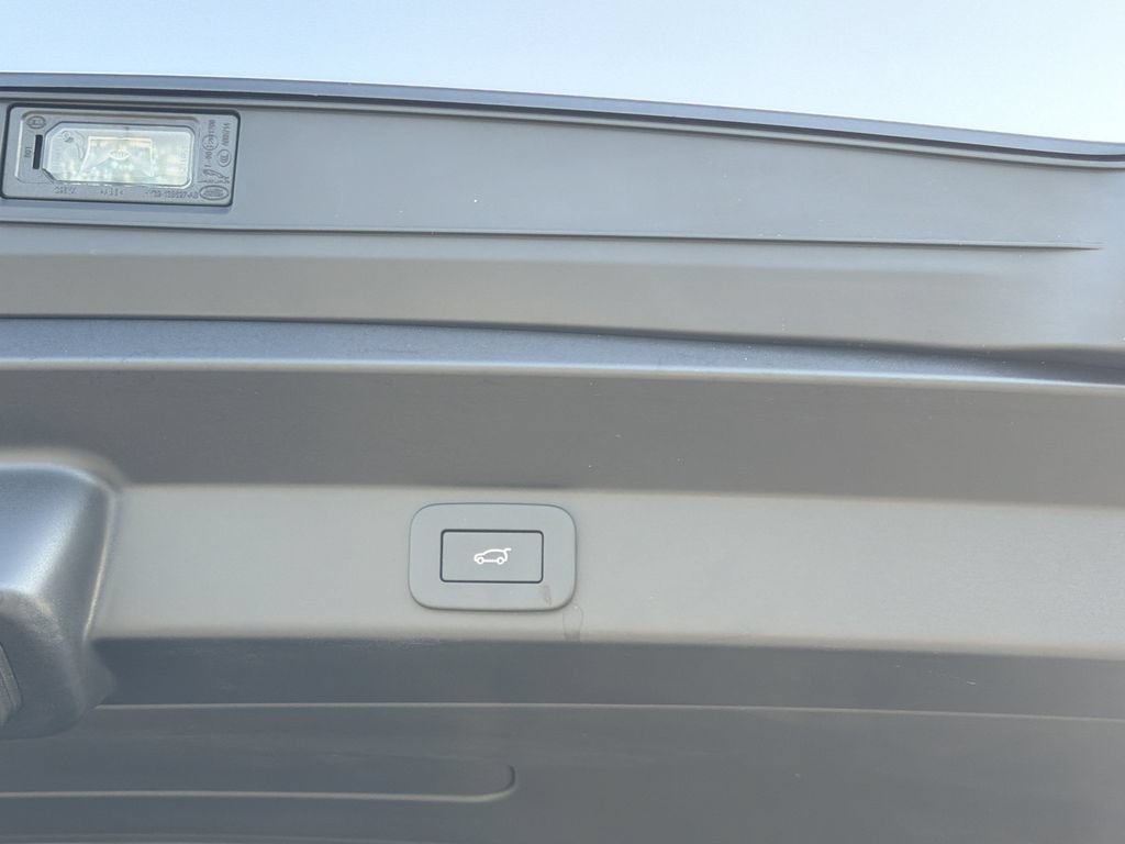 New 2026 Land Rover Range Rover Sport SE AWD/4WD image 13