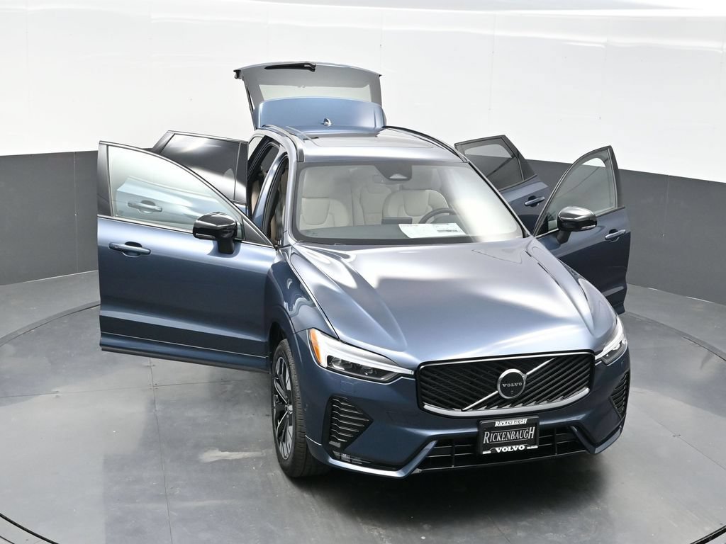 New 2026 Volvo XC60 B5 Plus w/ Climate Package AWD/4WD image 44