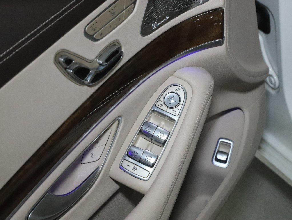 Used 2015 Mercedes-Benz S 550 4MATIC Sedan image 20