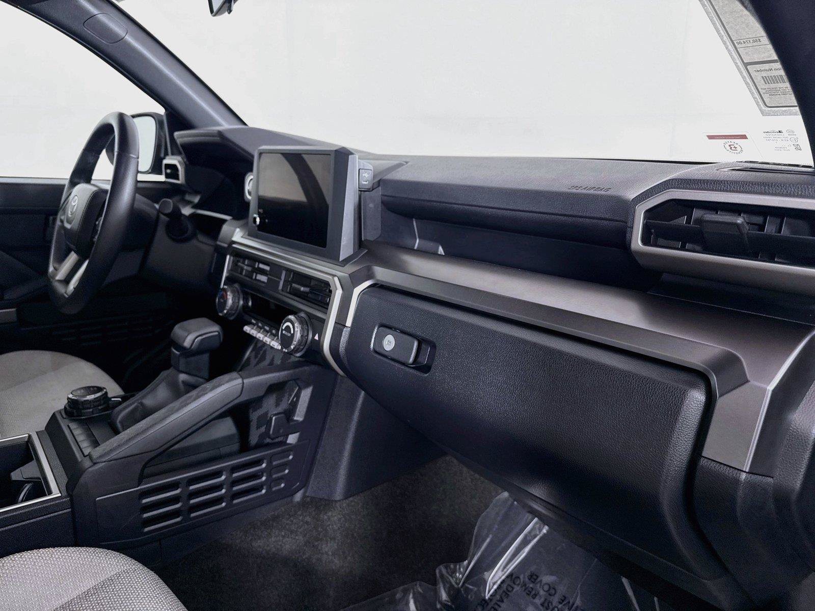 Certified 2025 Toyota 4Runner SR5 AWD/4WD image 39