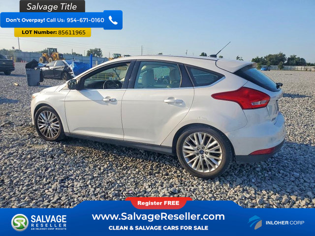 Used 2016 Ford Focus Titanium FWD image 3