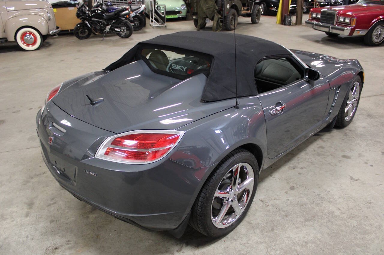 Used 2009 Saturn Sky Red Line RWD image 17