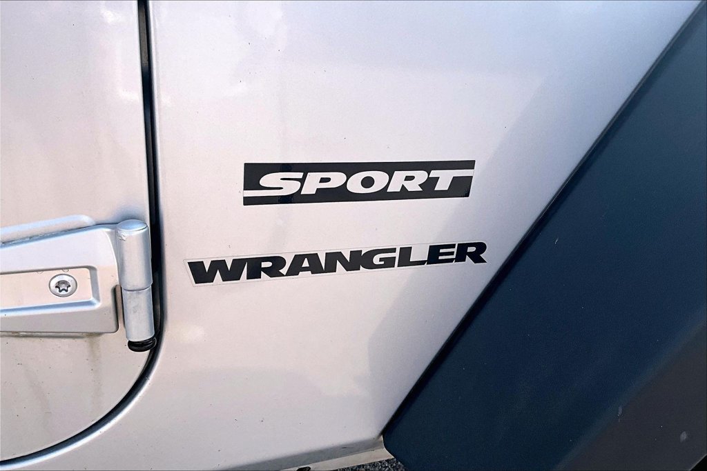 Used 2011 Jeep Wrangler Sport AWD/4WD image 21