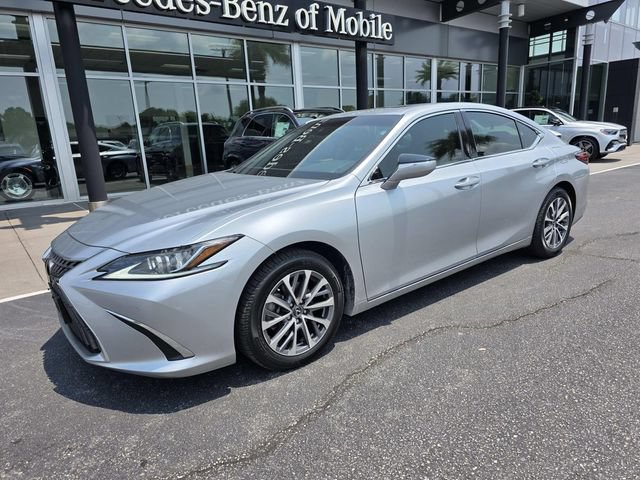 Used 2022 Lexus ES 350 w/ Premium Package FWD image 2