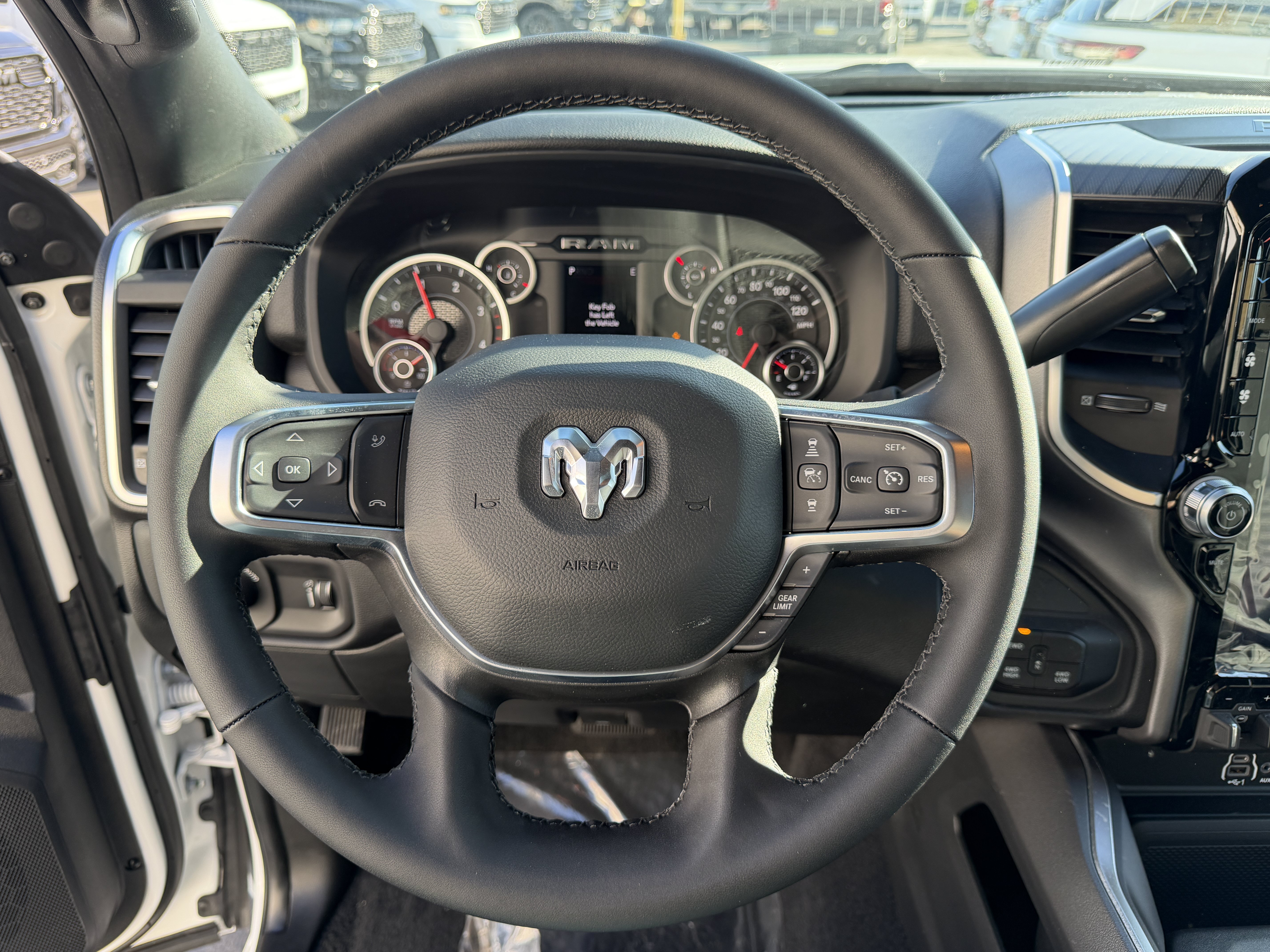 New 2026 RAM 2500 Big Horn AWD/4WD image 25