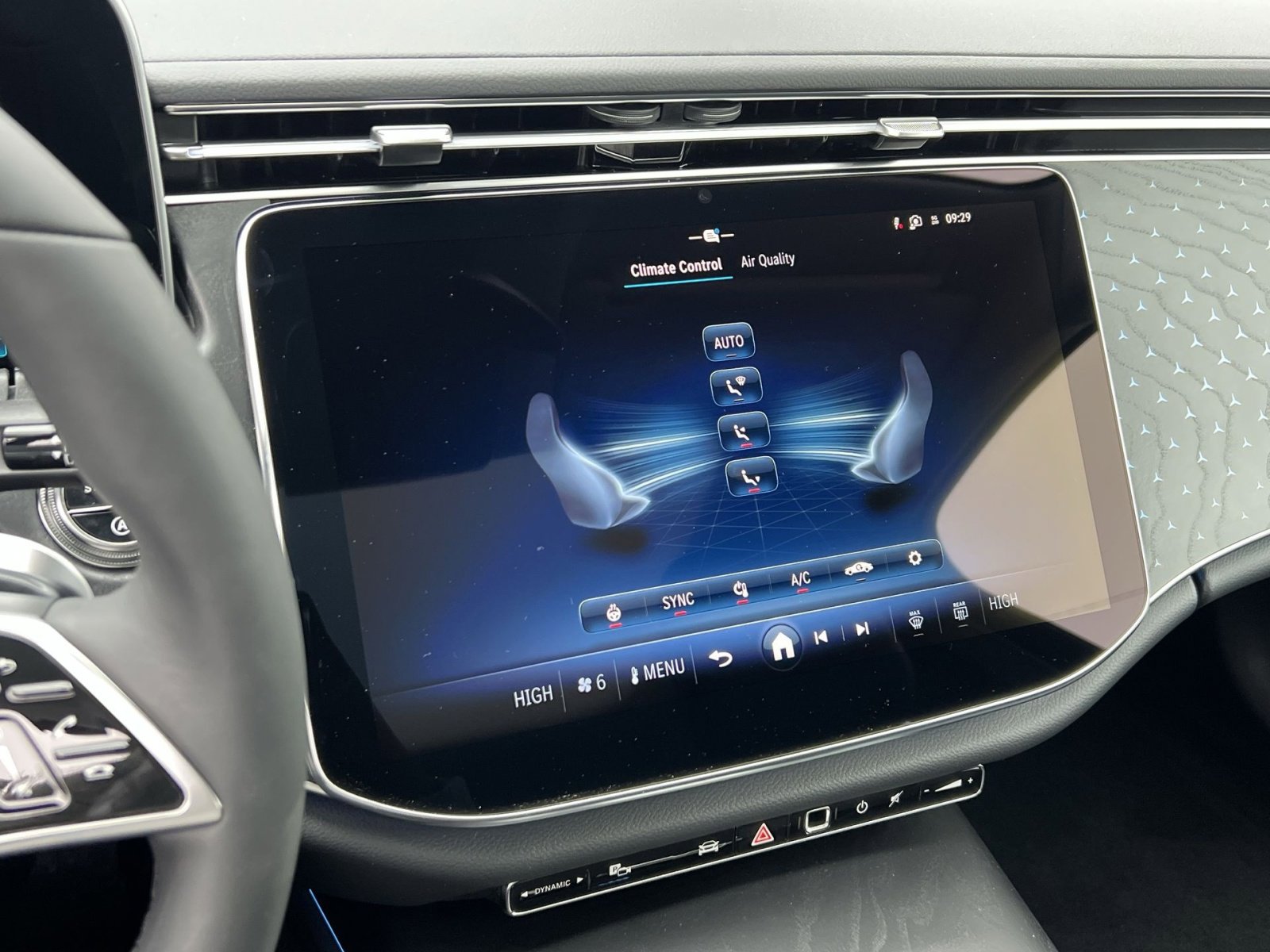 New 2026 Mercedes-Benz E 350 4MATIC Sedan image 19