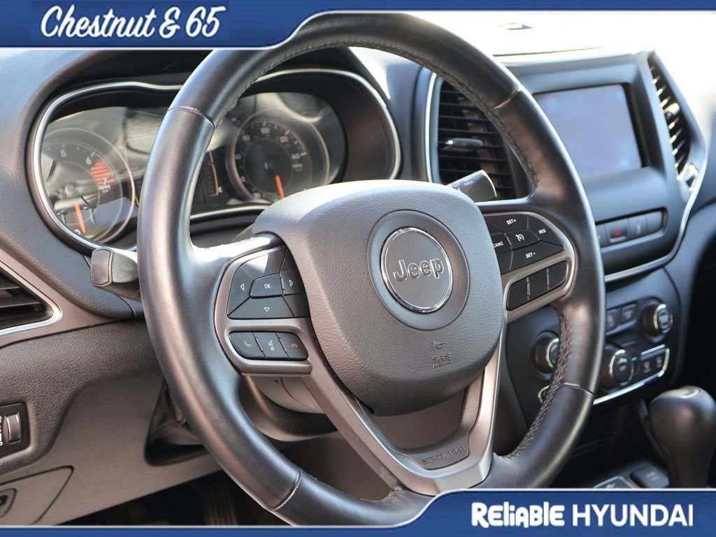 Used 2021 Jeep Cherokee Latitude Plus FWD image 24