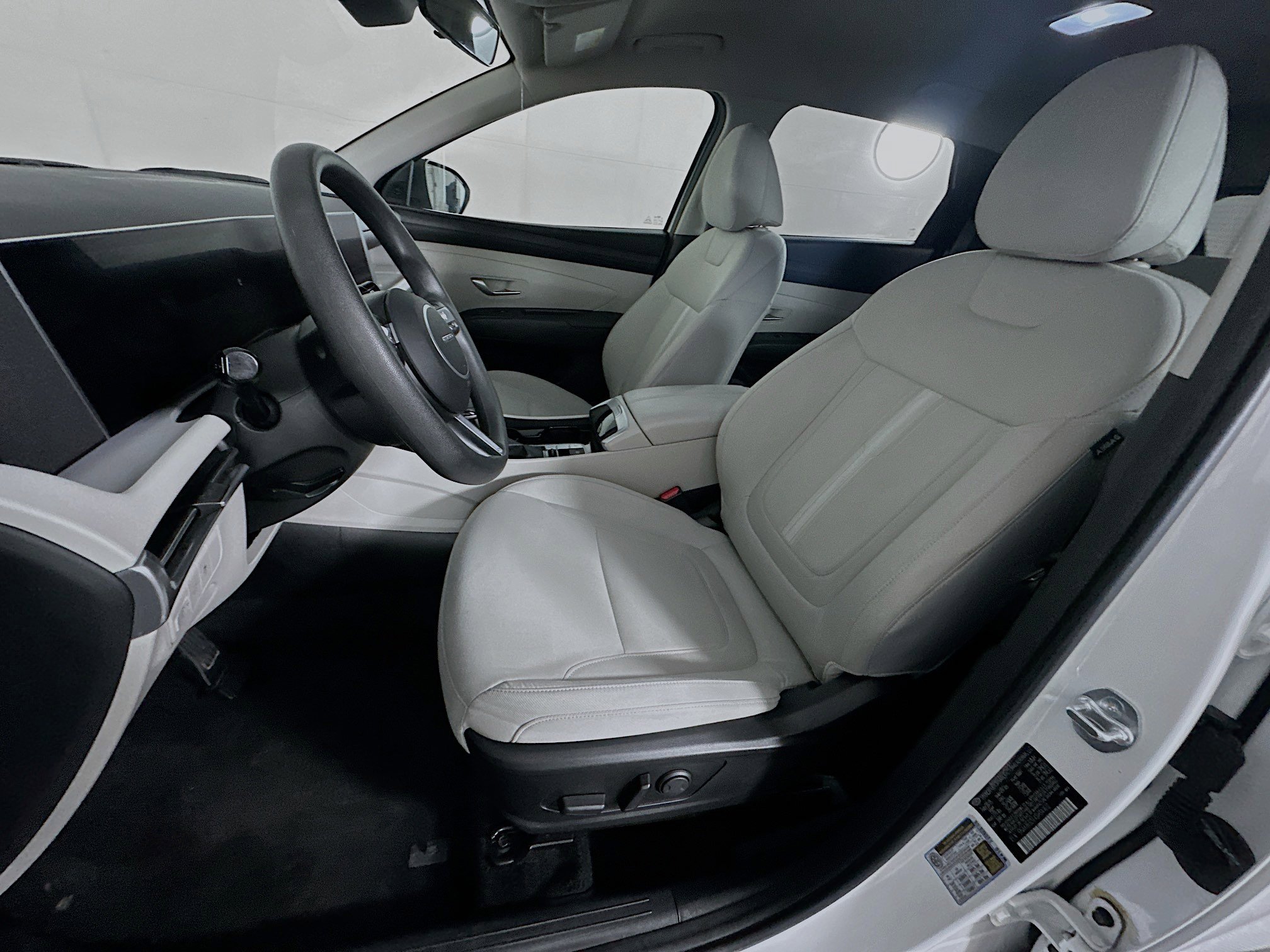 Used 2025 Hyundai Tucson SEL image 13