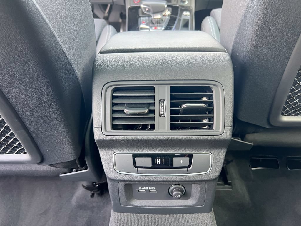 Used 2024 Audi SQ5 Premium Plus AWD/4WD image 28