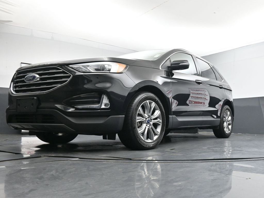 Used 2019 Ford Edge Titanium w/ Cargo Accessory Package image 38