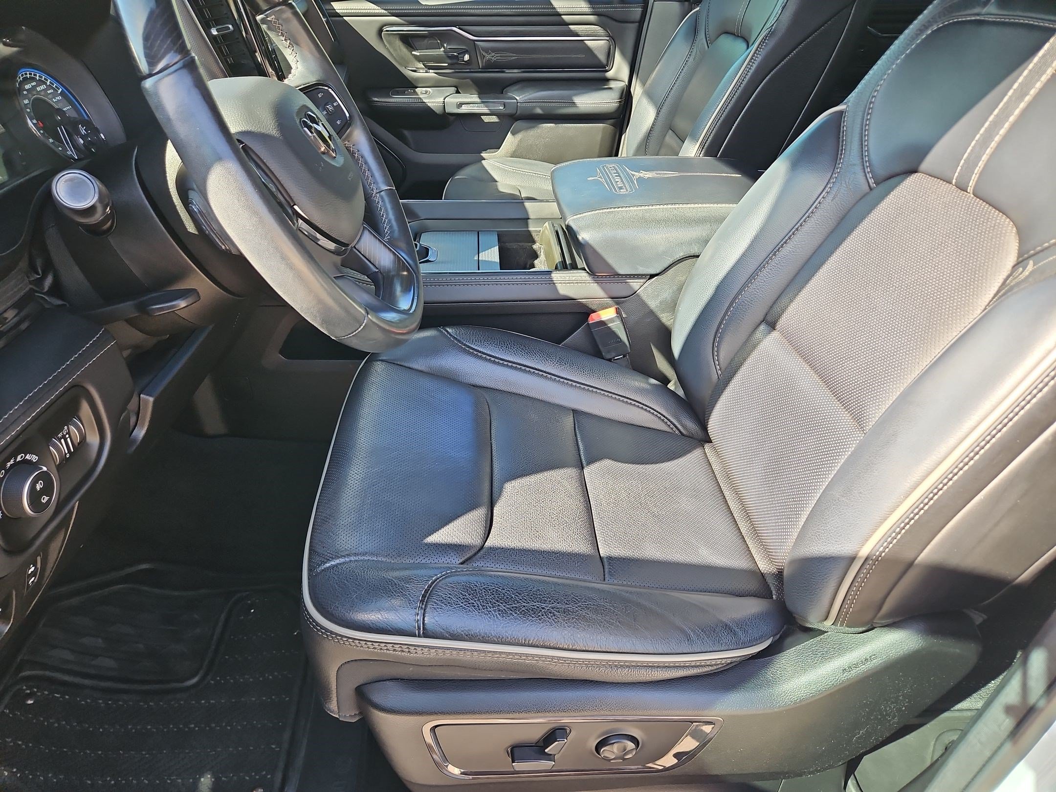 Used 2022 RAM 1500 Limited RWD image 24