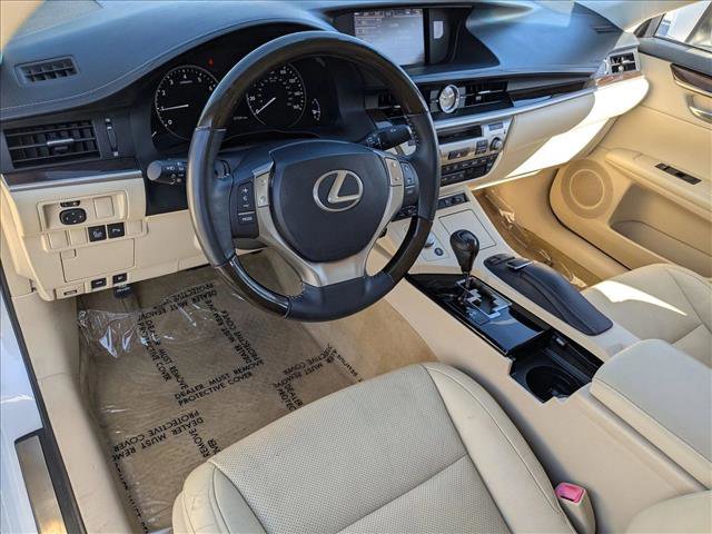 Used 2014 Lexus ES 350 w/ Luxury Package image 10