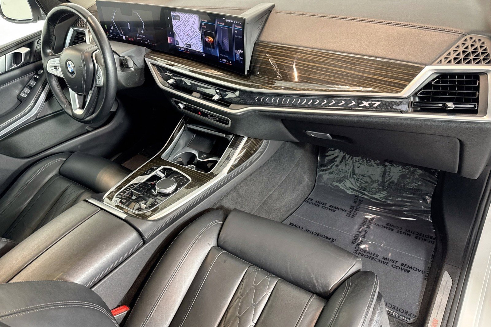 Used 2023 BMW X7 xDrive40i image 32