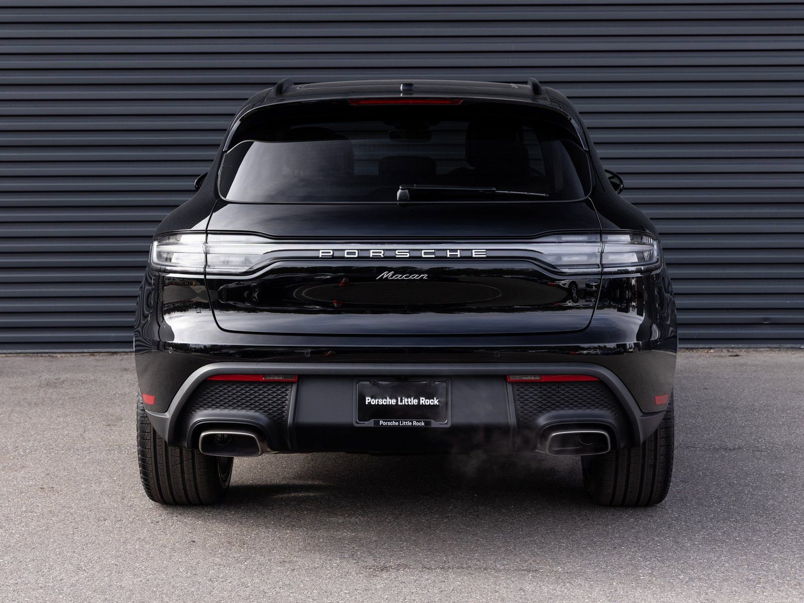 Certified 2026 Porsche Macan AWD/4WD image 6