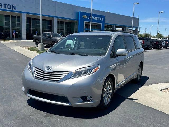 Used 2015 Toyota Sienna Limited AWD/4WD image 12