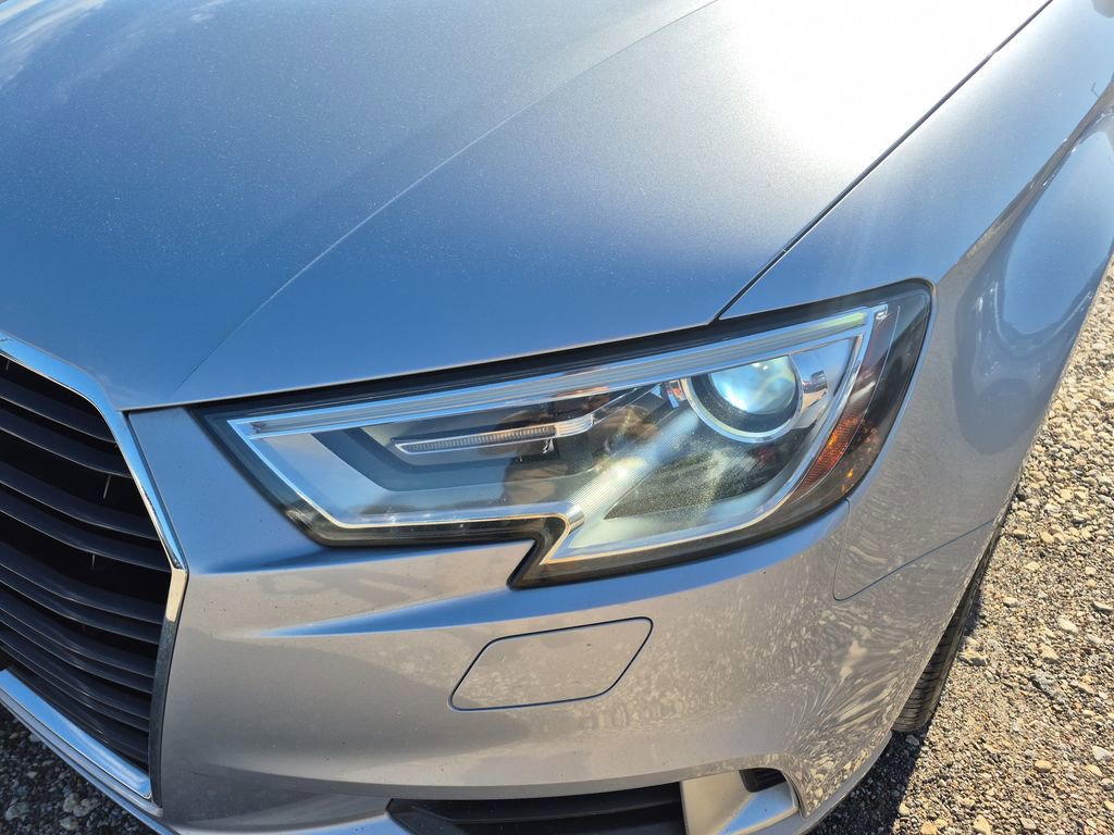 Used 2018 Audi A3 2.0T Premium image 10