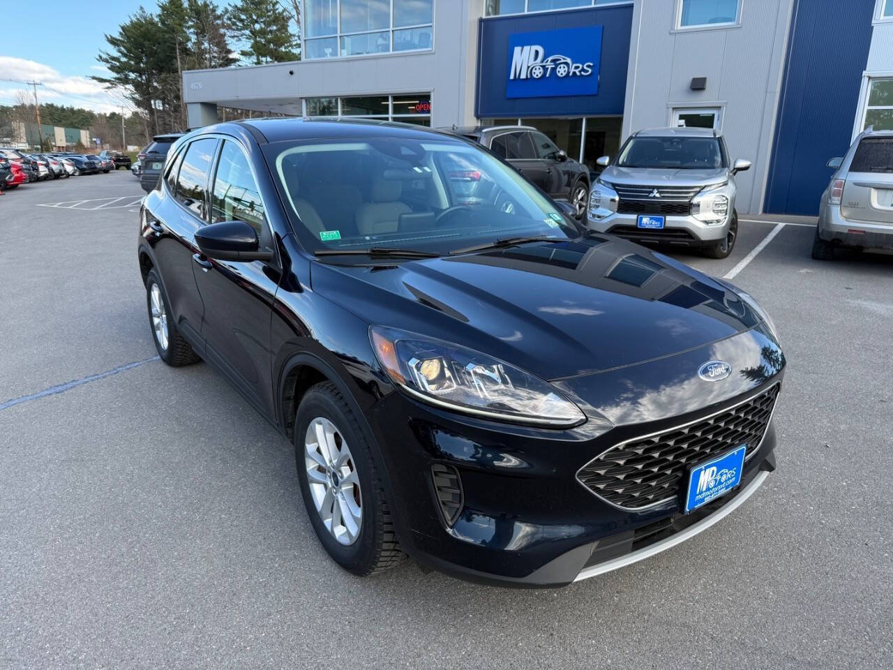 Used 2021 Ford Escape SE w/ Convenience Package AWD/4WD image 4
