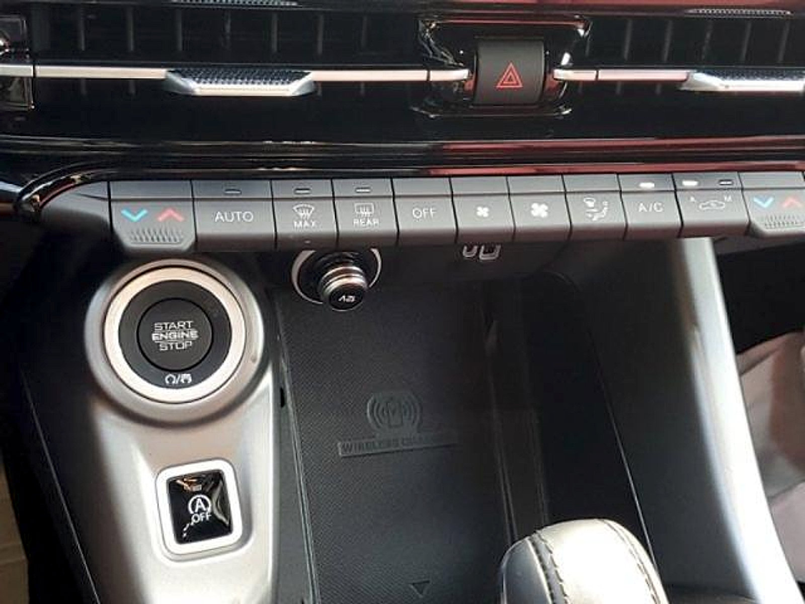 New 2024 Dodge Hornet GT Plus w/ Tech Pack Plus w/o Parking AWD/4WD image 14