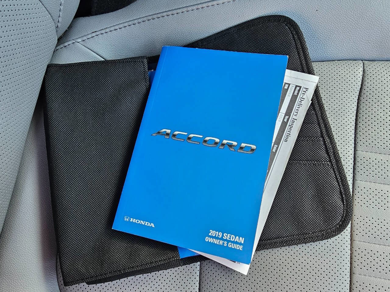 Used 2019 Honda Accord Touring image 39