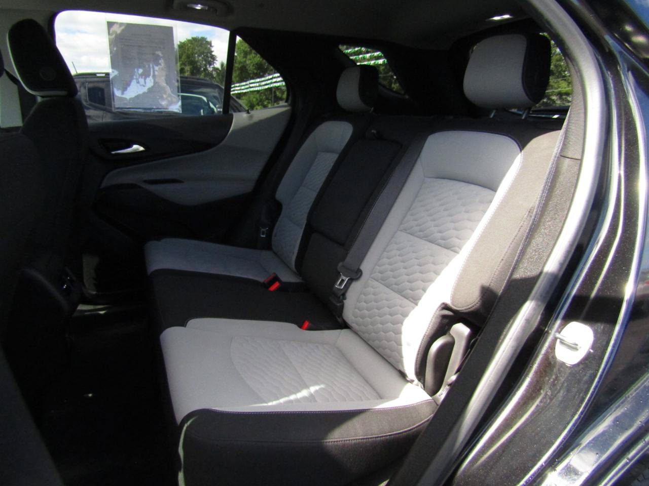 Used 2020 Chevrolet Equinox LS w/ LS Convenience Package FWD image 19