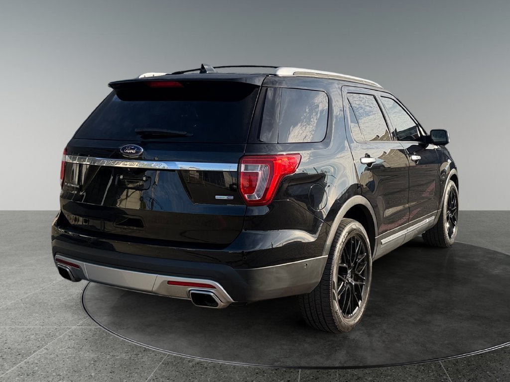 Used 2017 Ford Explorer Platinum AWD/4WD image 10