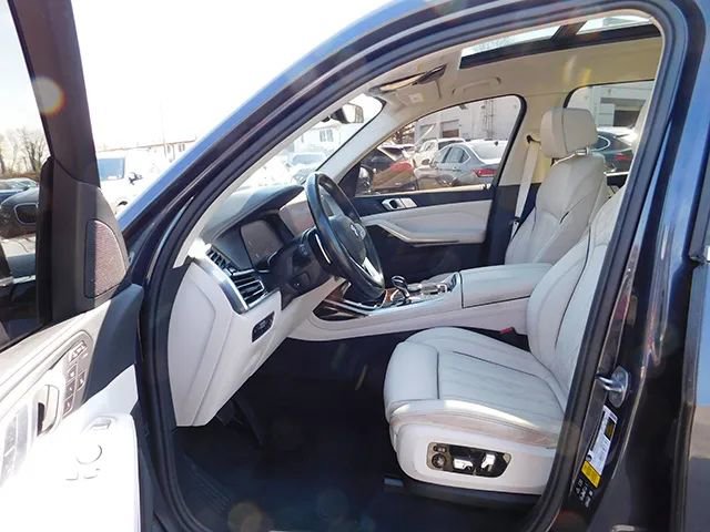 Used 2019 BMW X7 xDrive40i w/ Cold Weather Package image 21