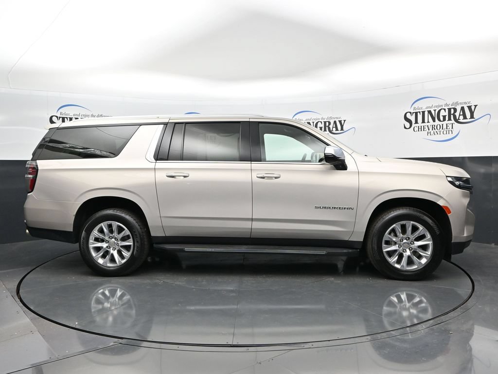 Used 2024 Chevrolet Suburban Premier RWD image 8
