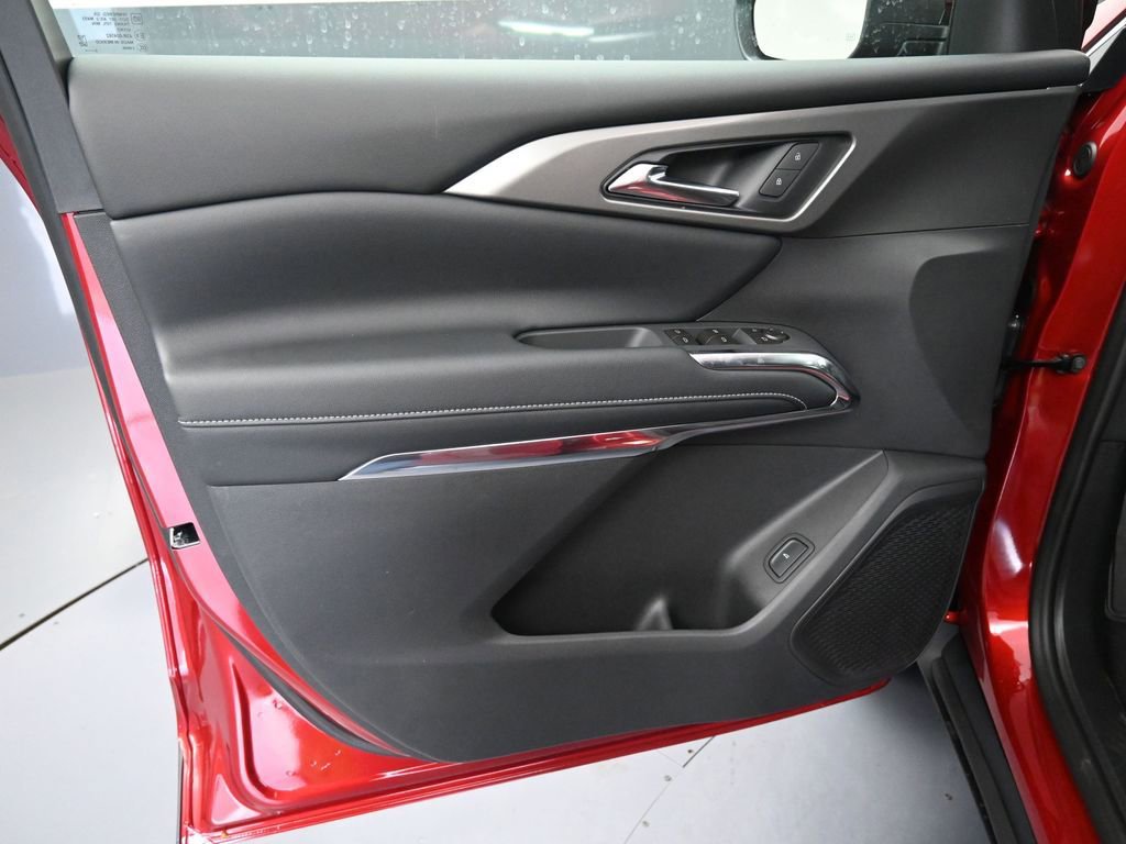 New 2026 Chevrolet Traverse LT image 16