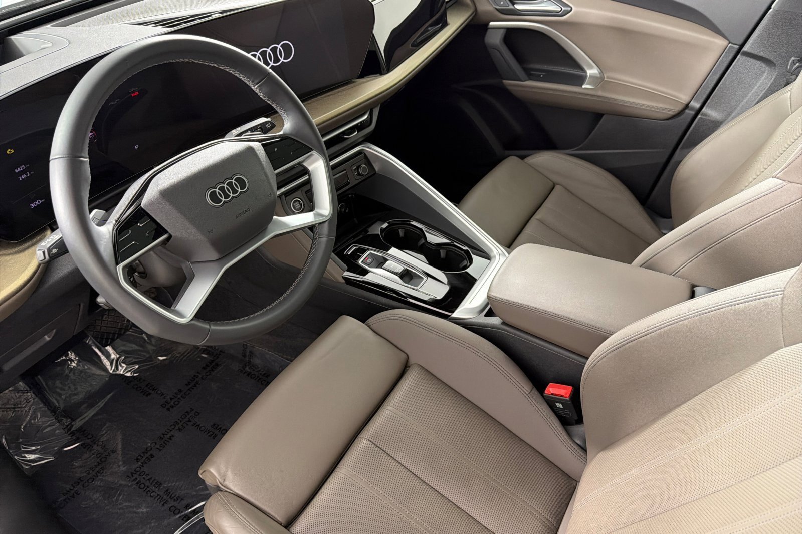 Used 2025 Audi Q5 Premium Plus w/ Premium Plus image 9
