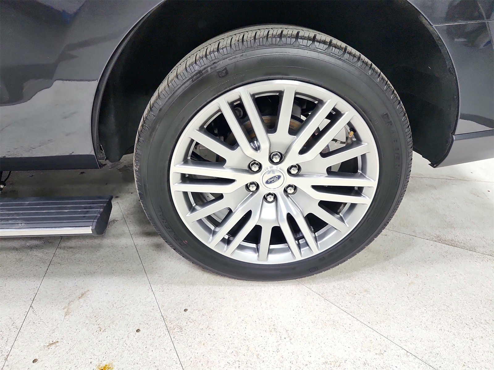 Used 2024 Ford Expedition Limited image 52