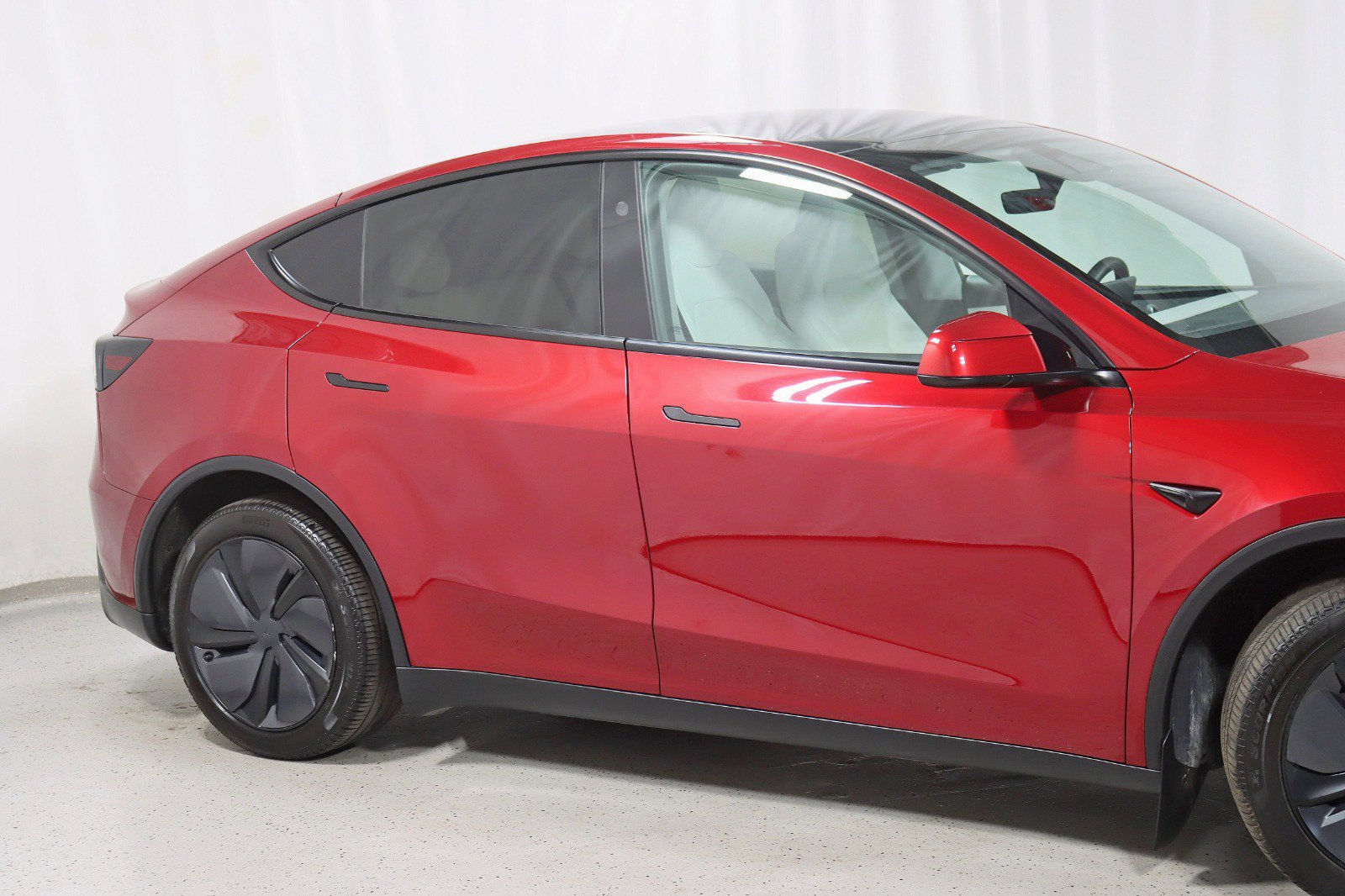 Used 2026 Tesla Model Y AWD image 3