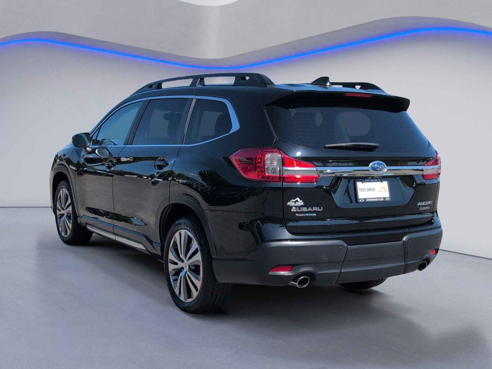 Used 2022 Subaru Ascent Limited AWD/4WD image 3