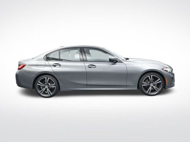 Used 2023 BMW 330i Sedan image 3
