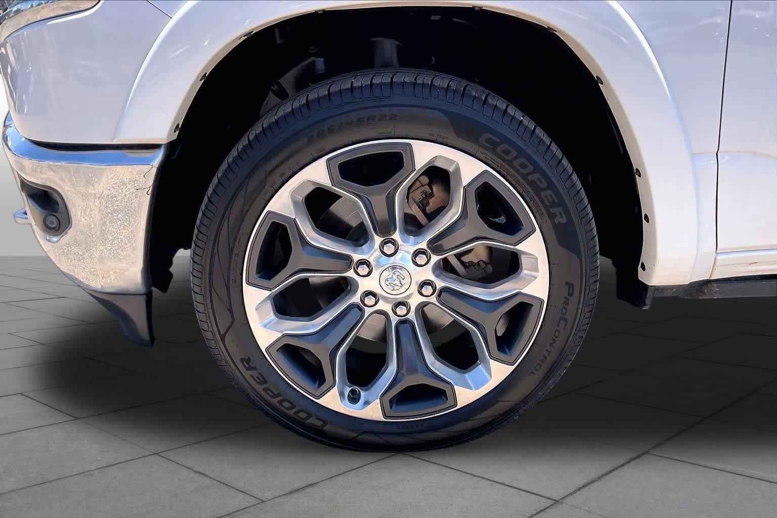 Used 2019 RAM 1500 Limited AWD/4WD image 11