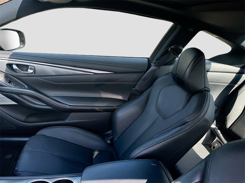 Used 2020 INFINITI Q60 3.0t Luxe w/ Essential Package image 25