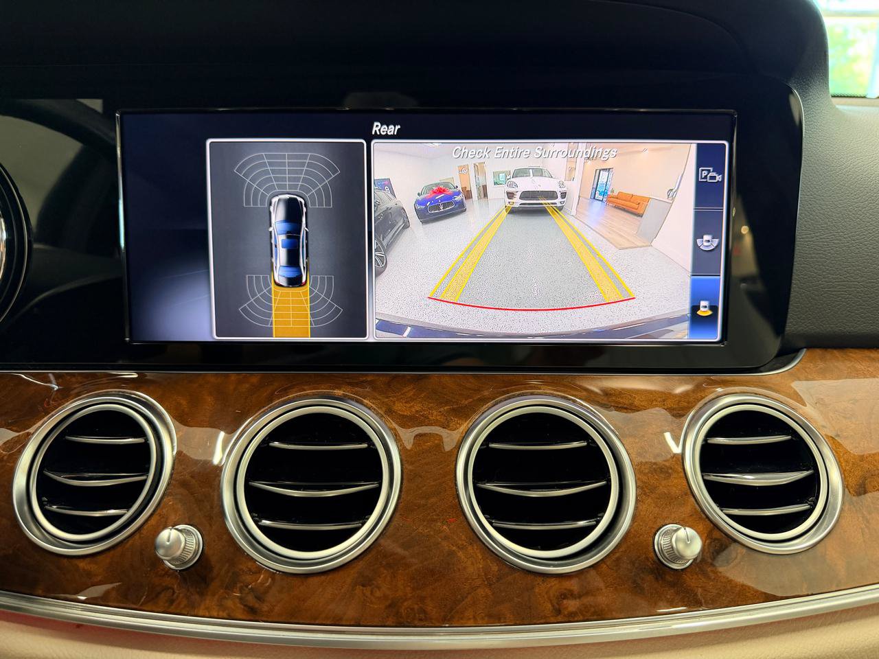 Used 2018 Mercedes-Benz E 300 image 37