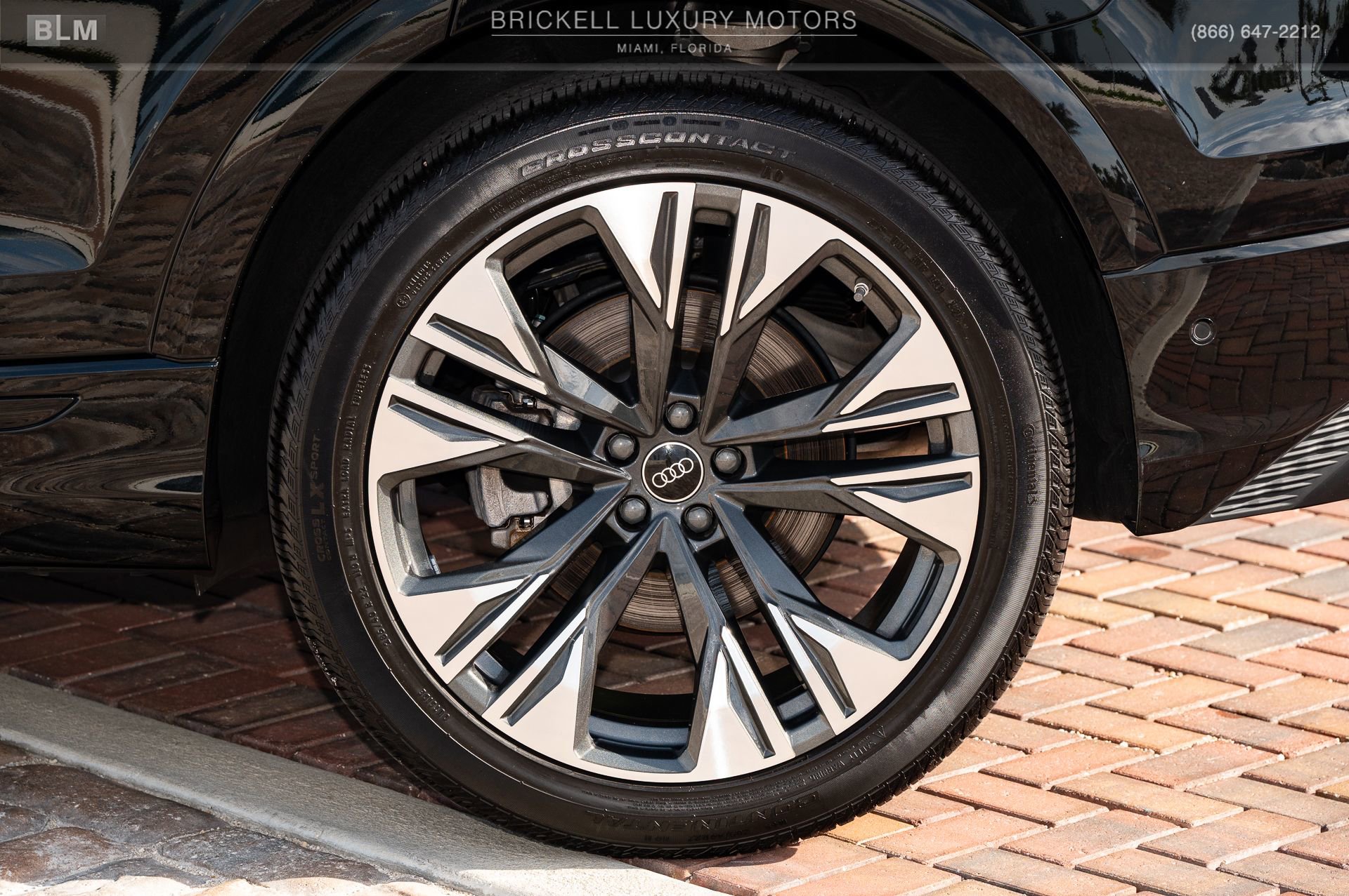 Used 2025 Audi Q8 Prestige image 45