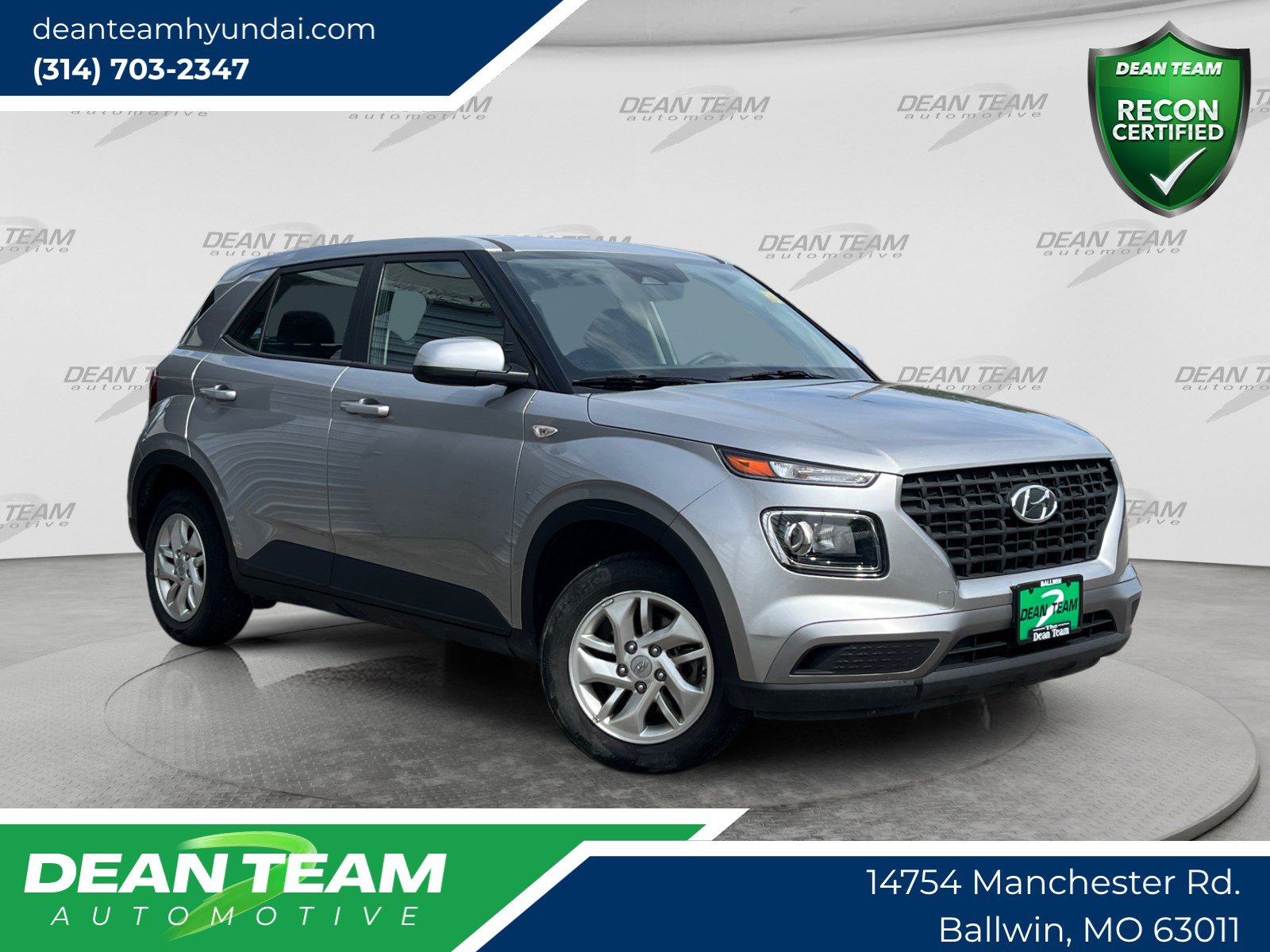 Used 2024 Hyundai Venue SE FWD image 1