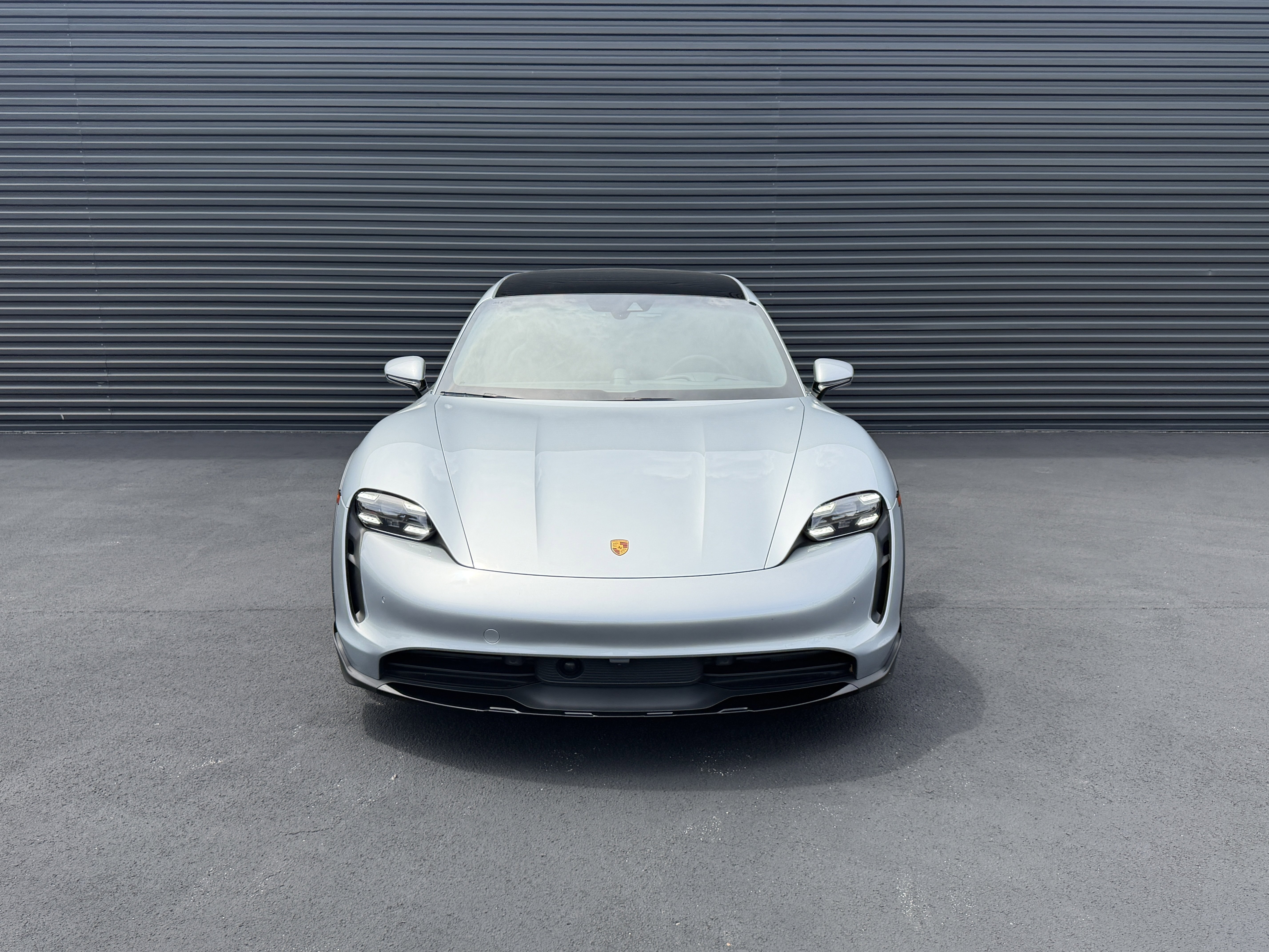 Used 2023 Porsche Taycan 4 Cross Turismo image 6