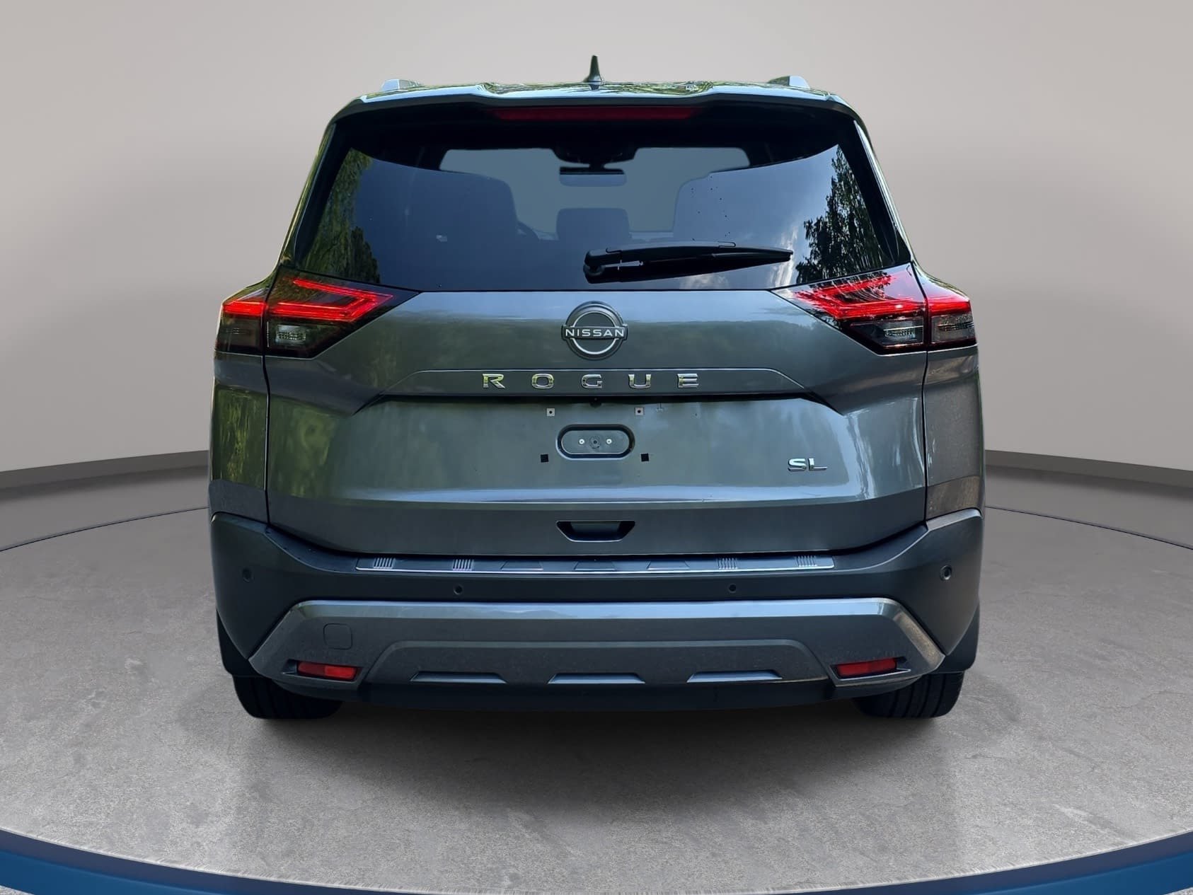 Used 2023 Nissan Rogue SL w/ SL Premium Package FWD image 6