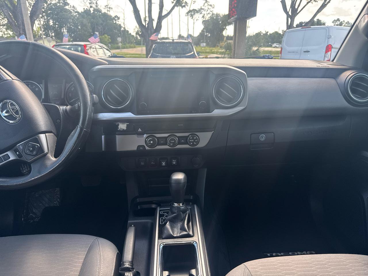 Used 2019 Toyota Tacoma SR5 RWD image 10