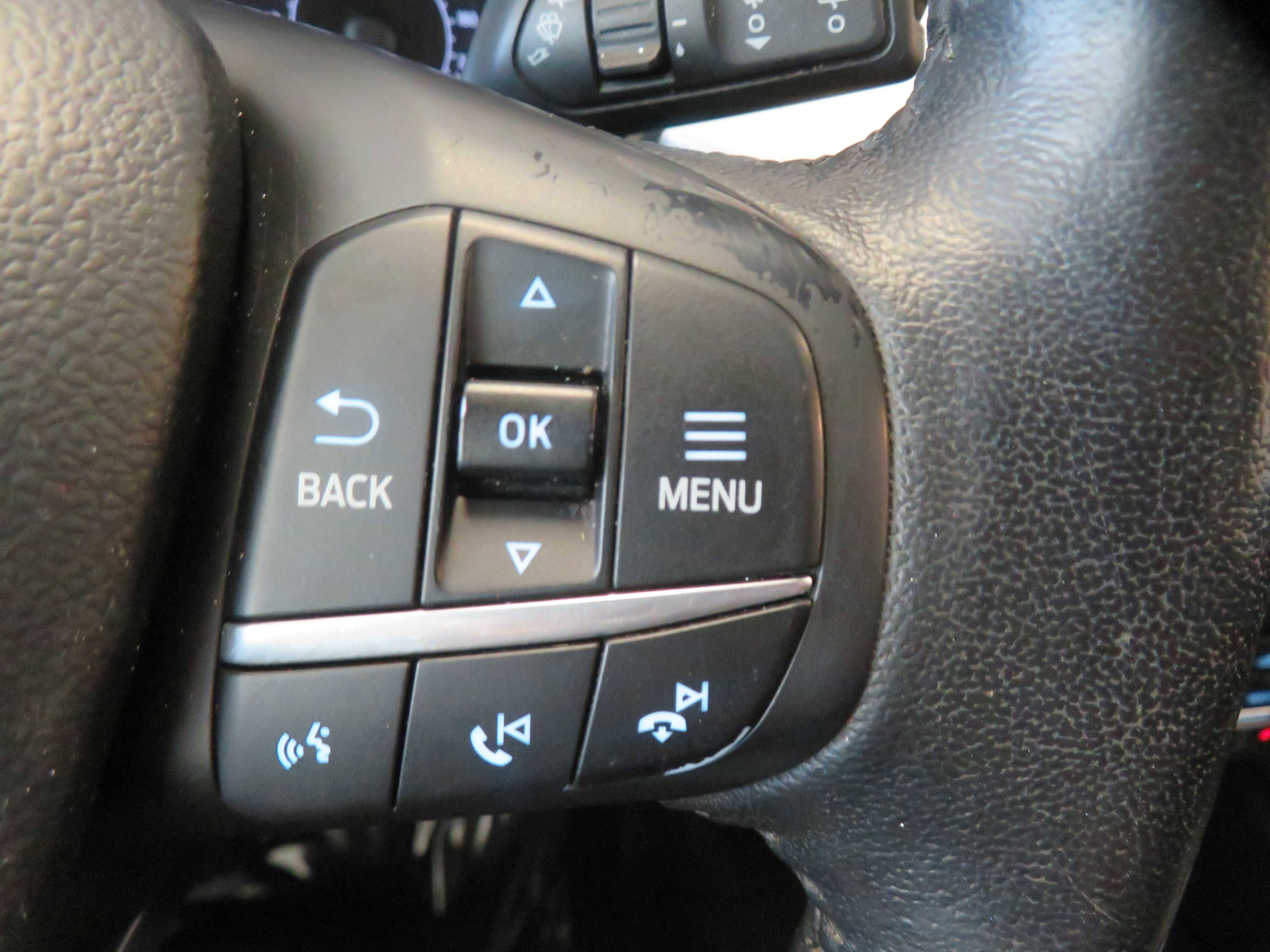 Used 2020 Ford Escape SEL image 30