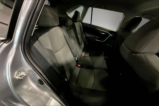 Used 2022 Toyota RAV4 XLE AWD/4WD image 25