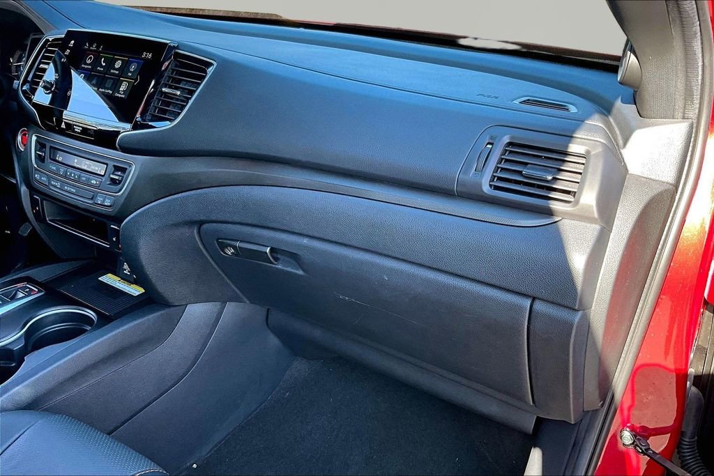 Used 2023 Honda Passport TrailSport image 19