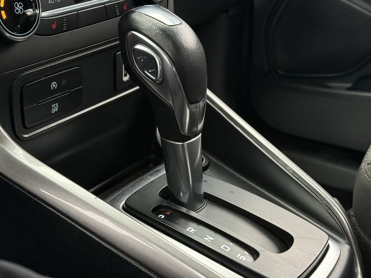 Used 2020 Ford EcoSport SE FWD image 19