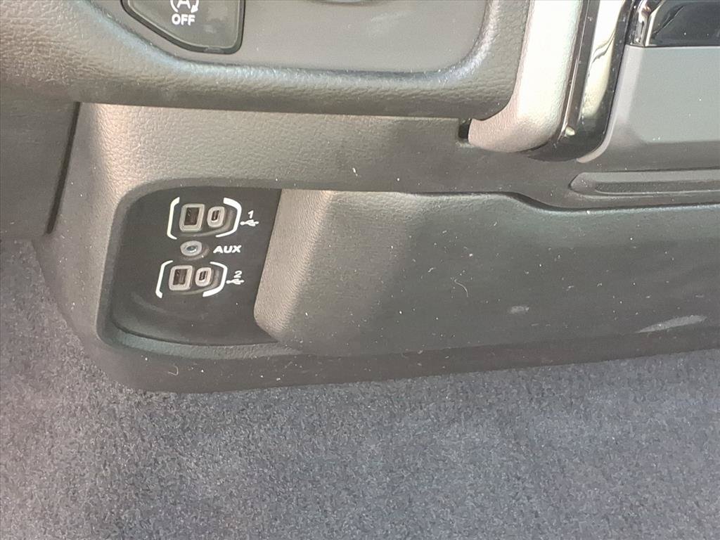 Used 2025 RAM 1500 Laramie w/ Bed Utility Group AWD/4WD image 32